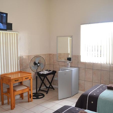 Bed and Breakfast Breaking Dawn à Noupoort Chambre photo