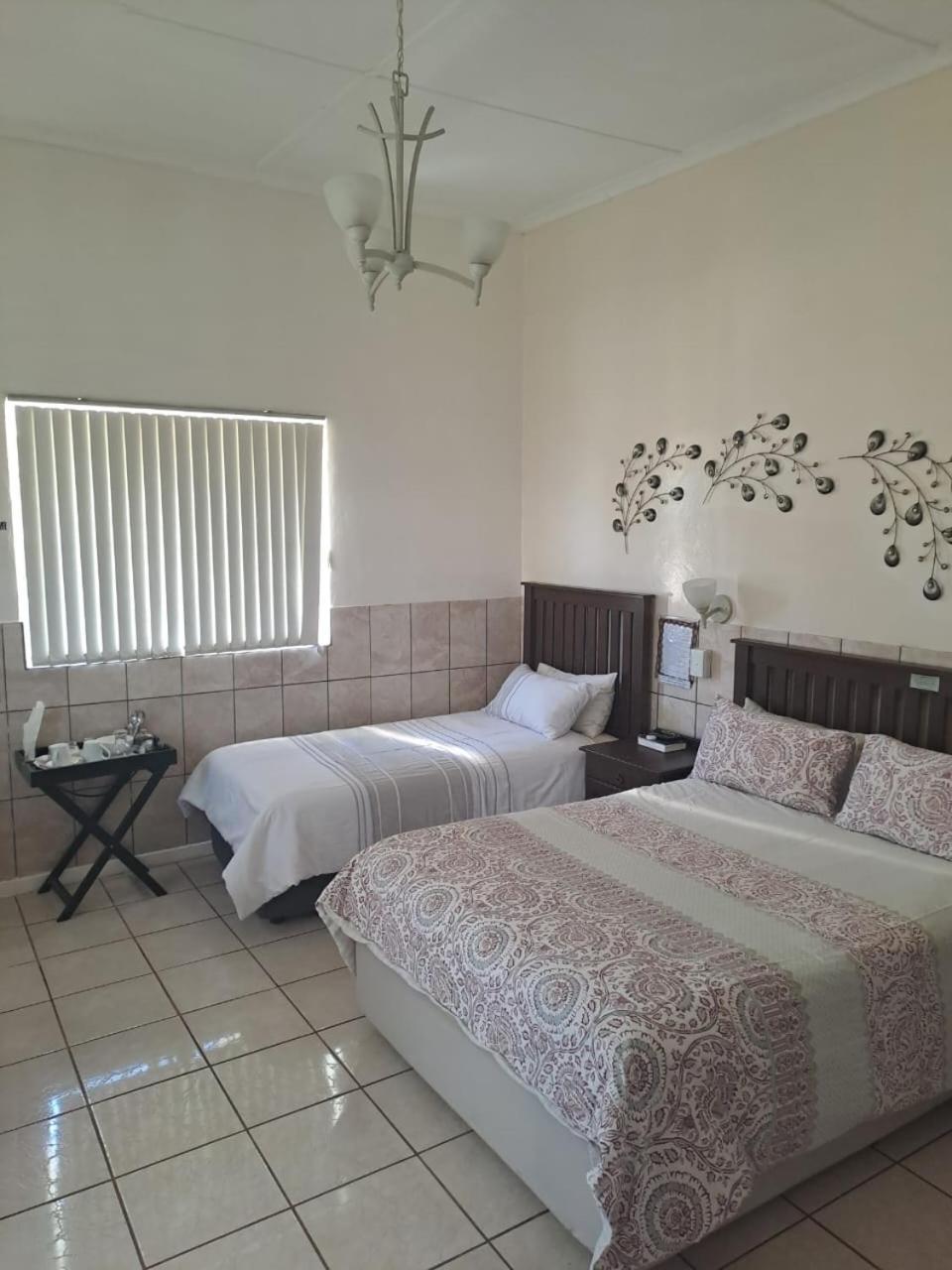 Bed and Breakfast Breaking Dawn à Noupoort Extérieur photo